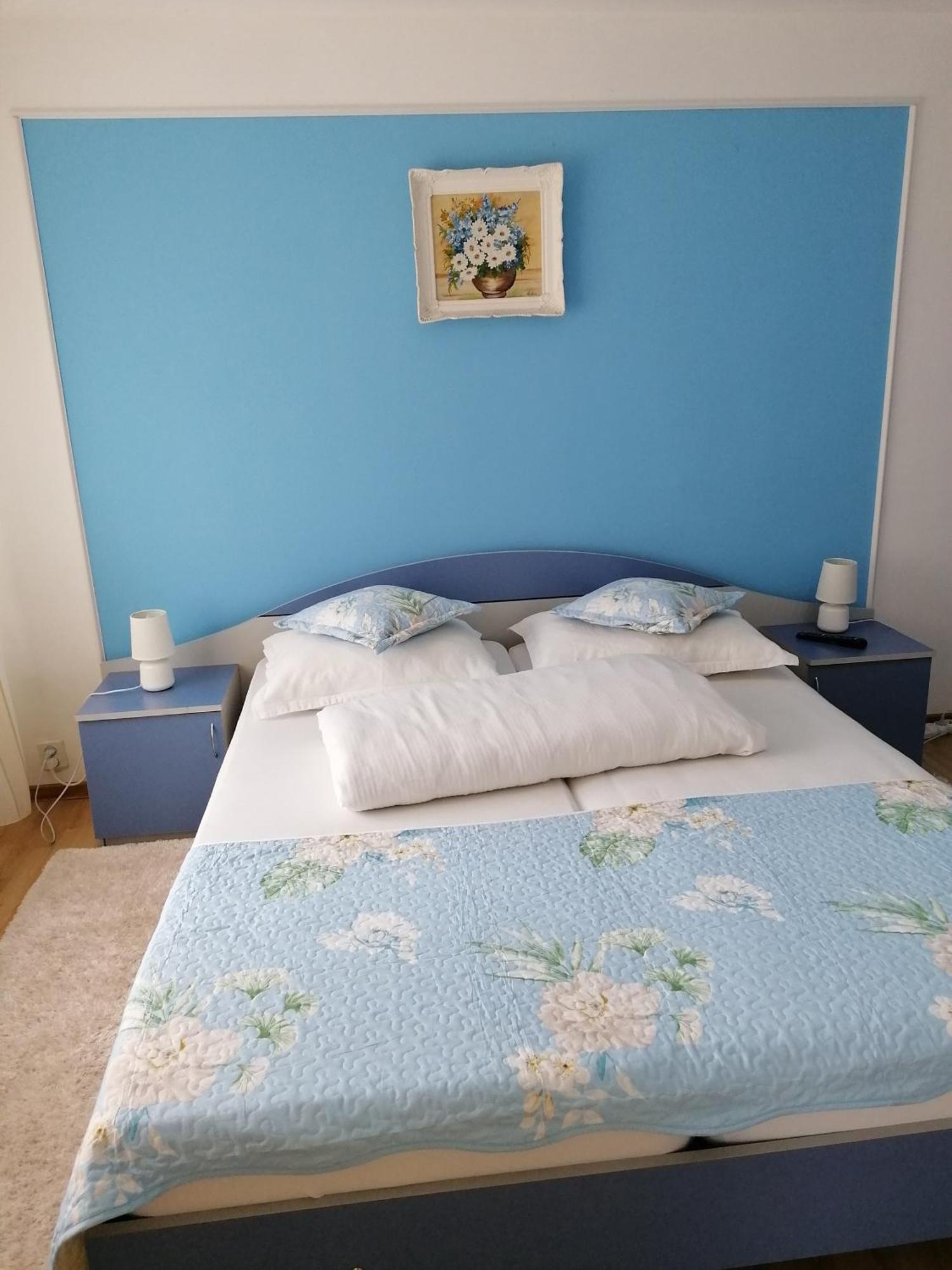 Pensiunea Ca La Mama Acasa Resita Camera foto