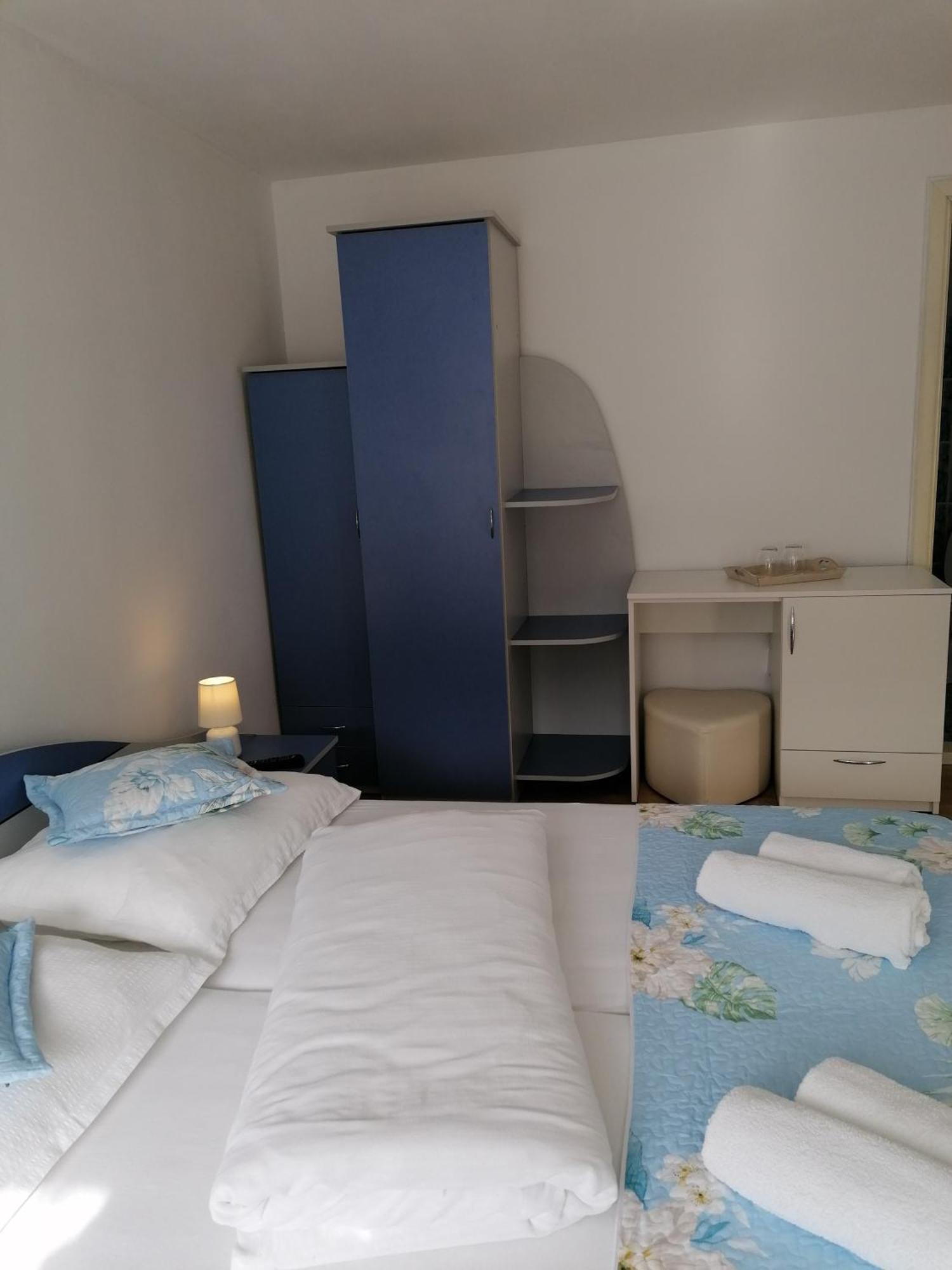 Pensiunea Ca La Mama Acasa Resita Camera foto